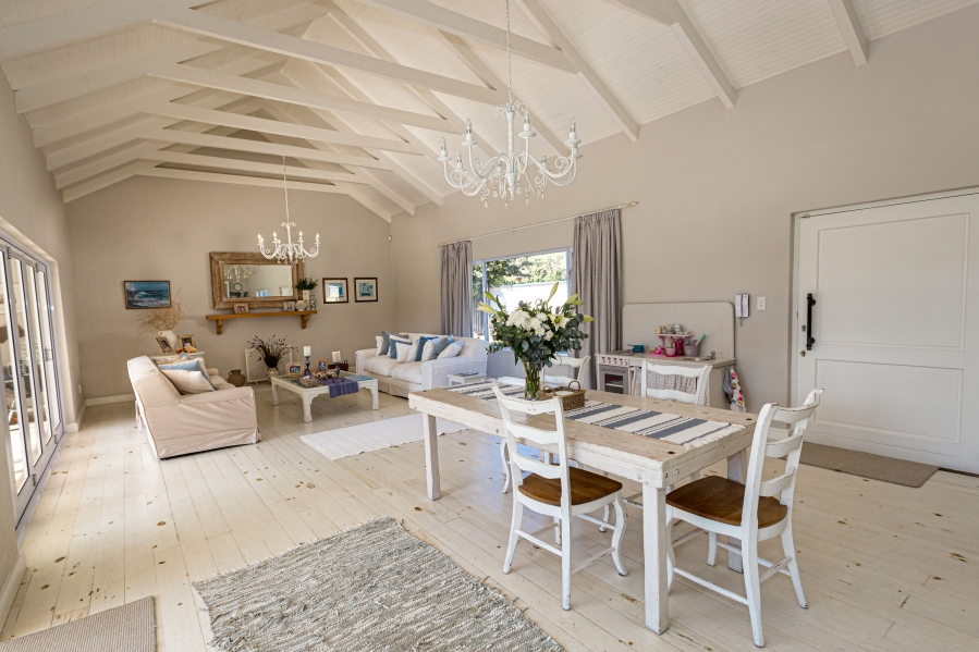 5 Bedroom Property for Sale in Kommetjie Western Cape